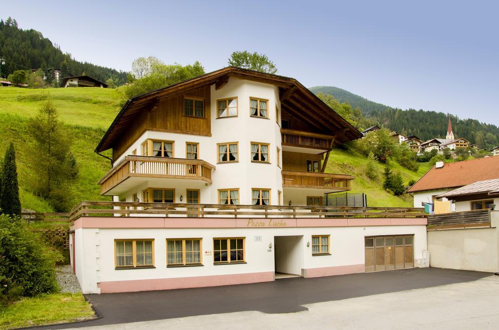Pezza Lischa Apartment Капл Екстериор снимка