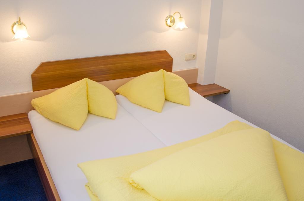 Pezza Lischa Apartment Капл Стая снимка